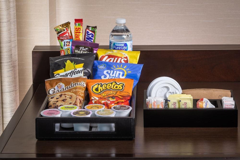 Hampton Inn & Suites Huntersville Eksteriør billede