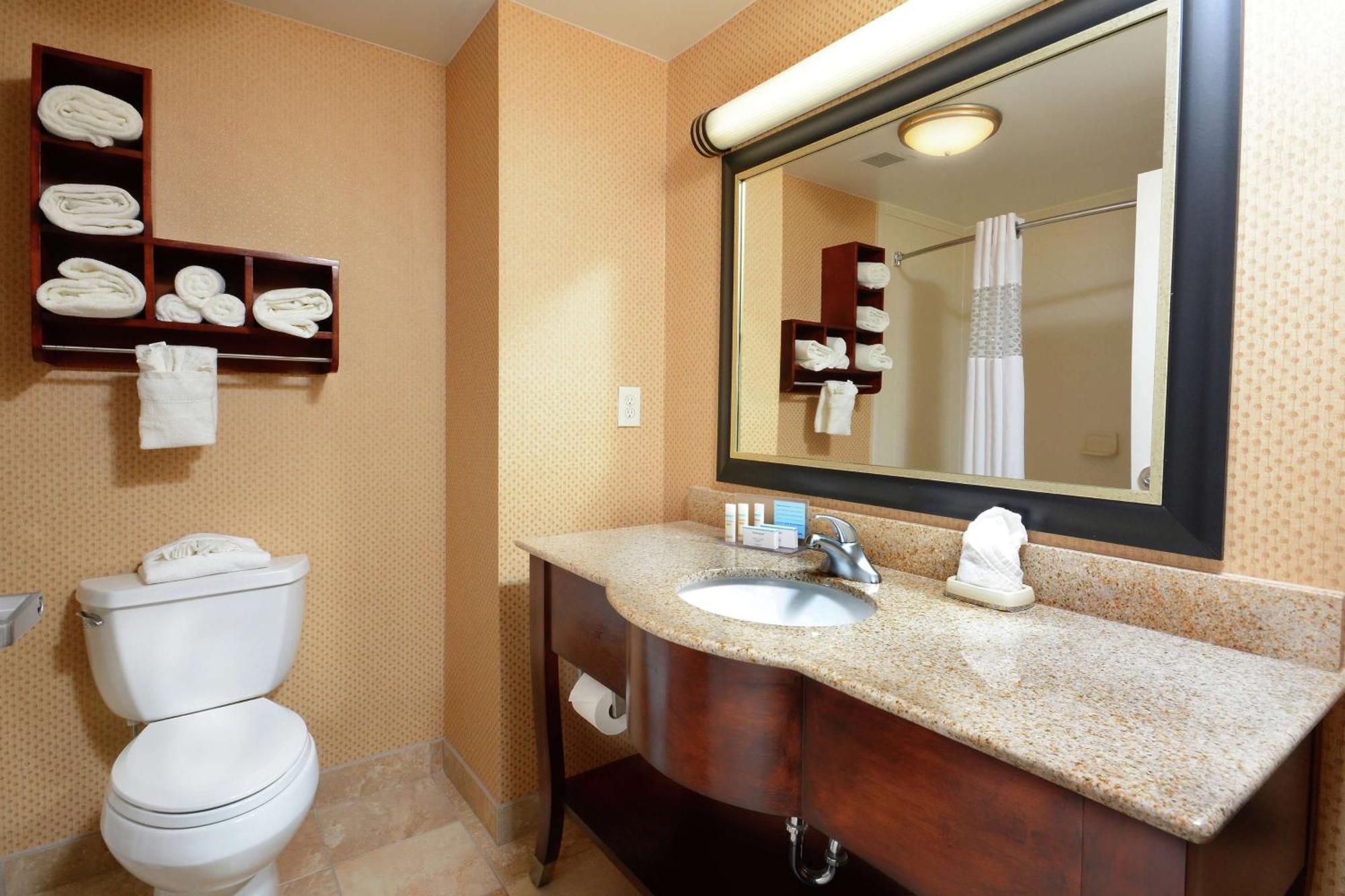 Hampton Inn & Suites Huntersville Eksteriør billede