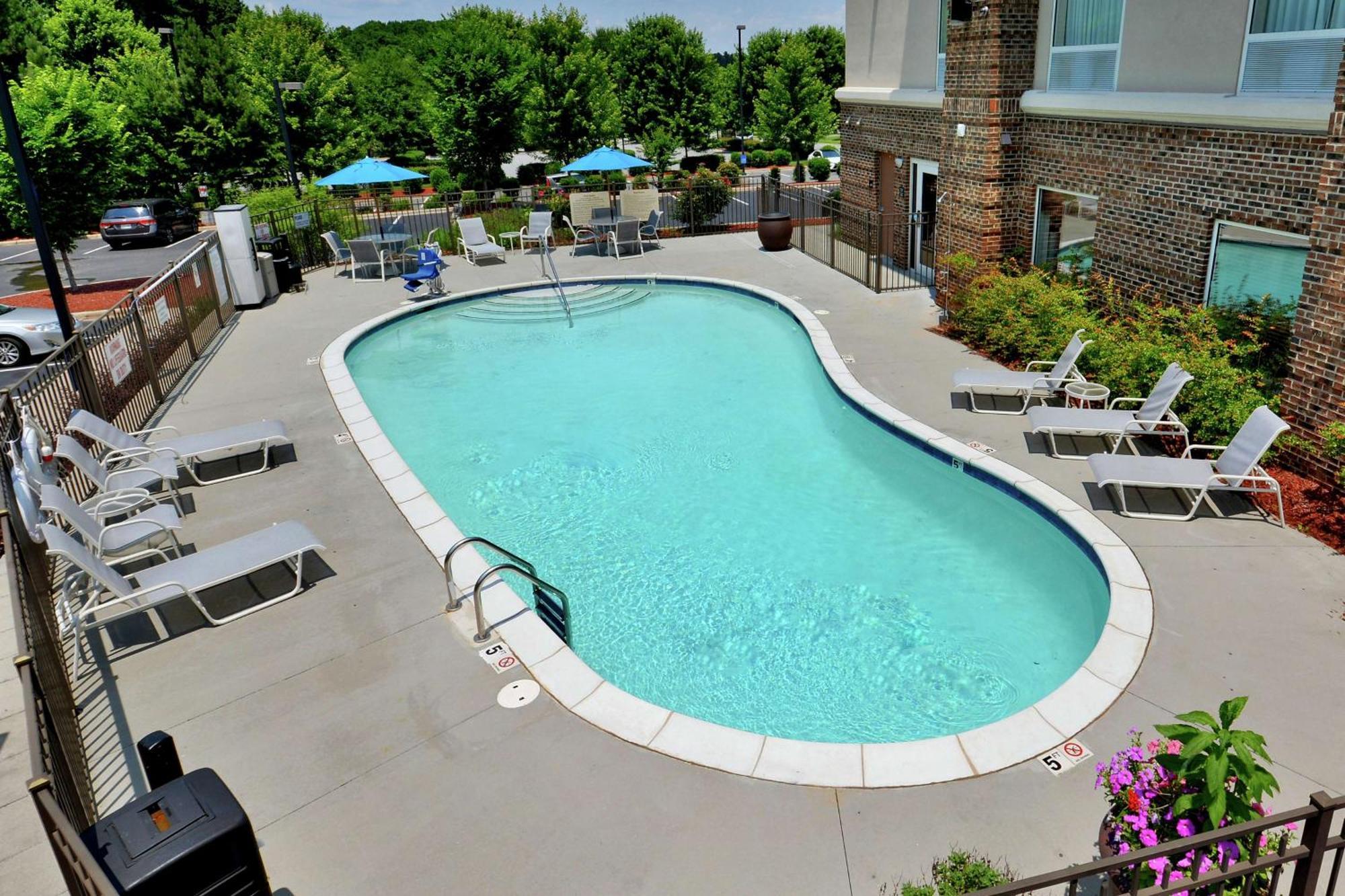 Hampton Inn & Suites Huntersville Eksteriør billede