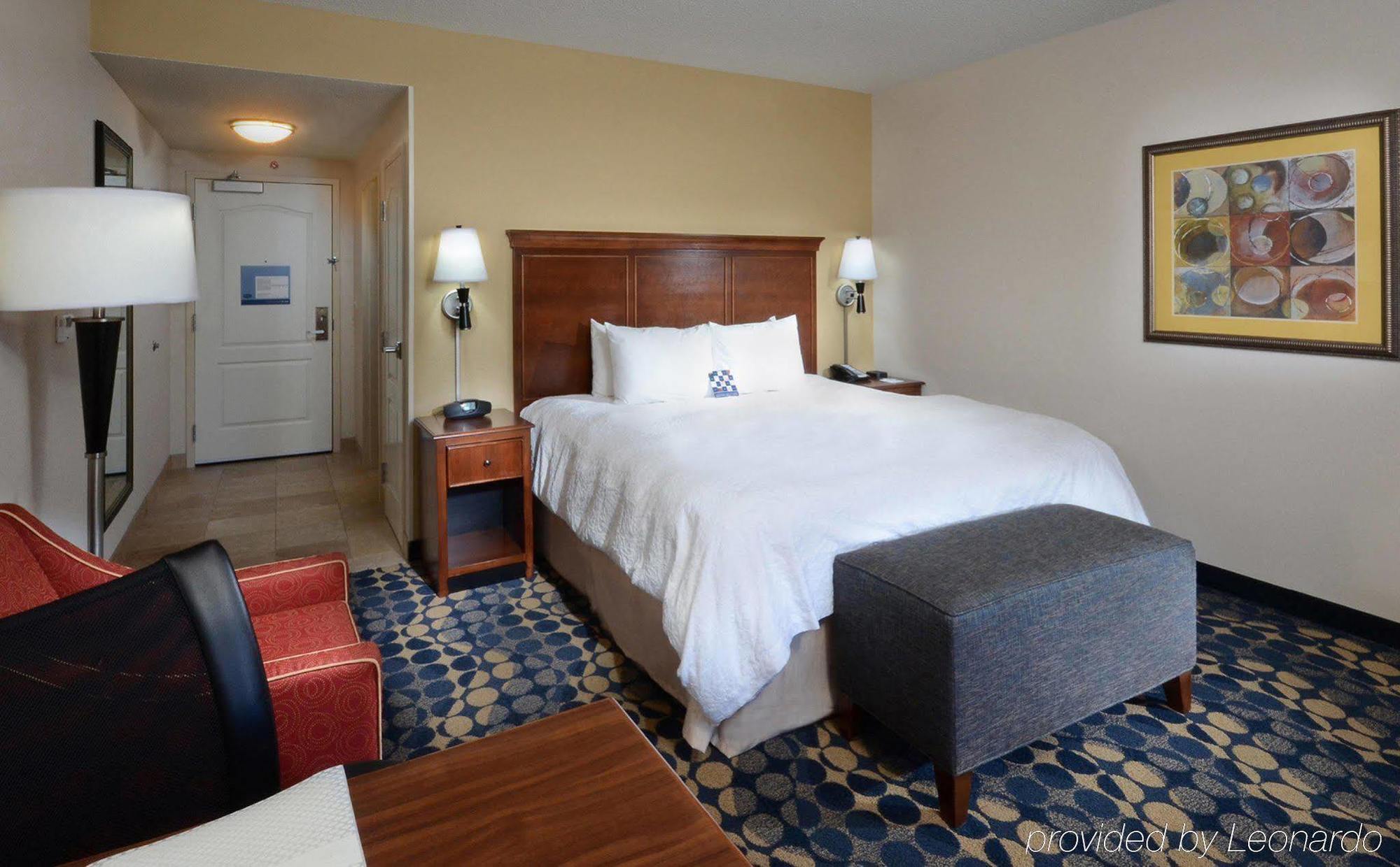 Hampton Inn & Suites Huntersville Eksteriør billede